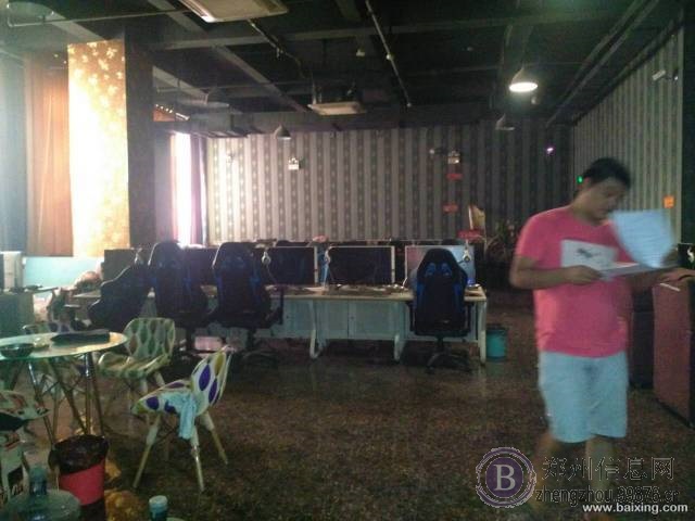 帮 盈利中康庄路口网吧店铺 转让